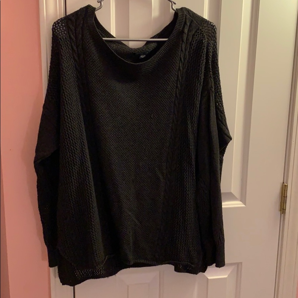 American Eagle Crew Neck Sweater